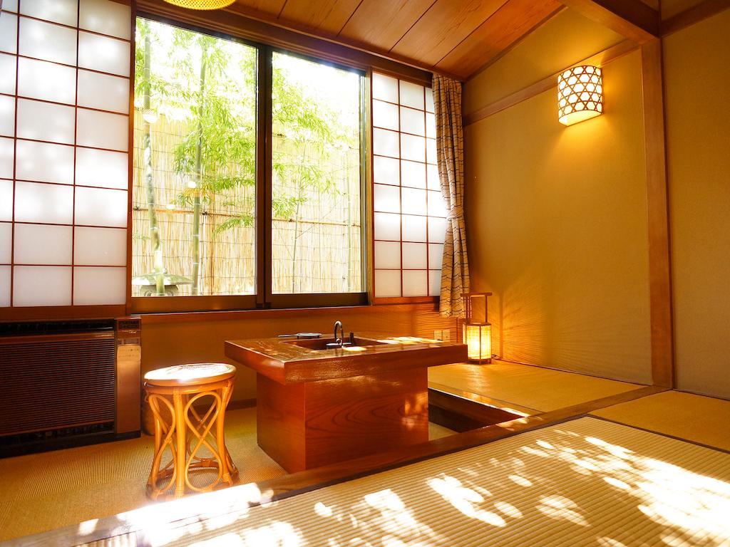 Sumiyosiya Ryokan Nozawaonsen Rum bild